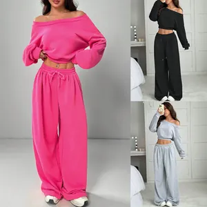 Ensemble décontracté trois couleurs avec haut court à épaules dénudées et pantalon large