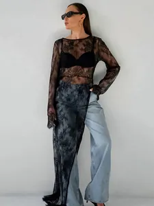 Robe longue élégante en dentelle florale noire transparente avec fente asymétrique