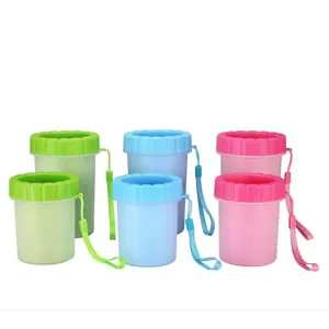 Nettoyeur de pattes de chien portable en plusieurs couleurs et tailles avec silicone