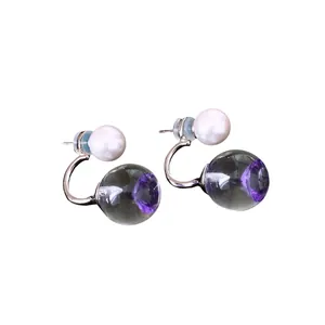 Minimalistische Silberohrstecker mit Perlen und lila Zirkon-Harzkugeln für Damen