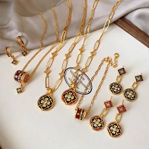 Luxuriöses 24K vergoldetes Schmuckset mit Vintage-Emaille-Blumenketten und Ohrsteckern