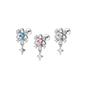 Titan-Ohrstecker Herz-Blume mit Stern-Anhängern in Blau, Pink und Transparent.