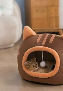 Warm semi-enclosed cat bed with crystal velvet and high-elastic PP cotton.