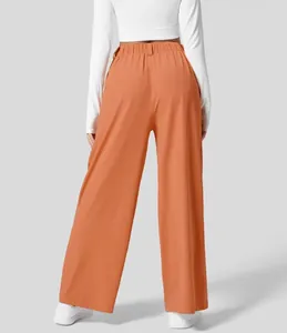 Rückansicht der eleganten, hoch taillierten orangefarbenen weiten Damenhose mit weitem Bein