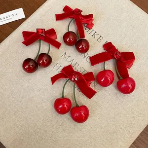 Elegante rote Samtschleife Kirsch-Haarspangen mit Strass-Akzenten für Damen Zubehör