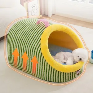 Cuccia per cani chiusa invernale con design antivento a 360 gradi per cani di piccola taglia.