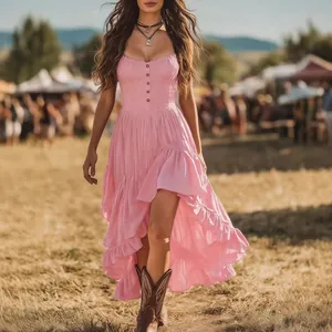 Impresionante vestido largo bohemio rosa con dobladillo de volantes para festivales