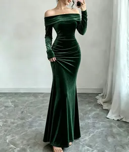 Elegant off-shoulder dark green velvet bodycon long dress for autumn and winter