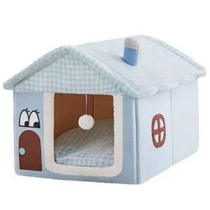 Cuccia per gatti a forma di casa blu semi-chiusa con tetto a scacchi e pallina