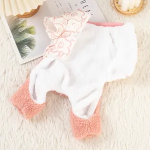 Gemütlicher pink-weißer Hunde-Winteroverall mit Fleecefutter und süßem Bärenmuster