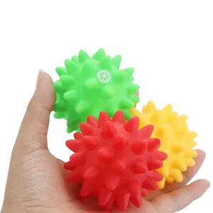 Set di palline giocattolo per cani con punte e fischietto per pulizia dentale