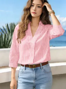 Camicia a righe rosa da donna con scollo a V e maniche a 3/4 per l'estate e il tempo libero