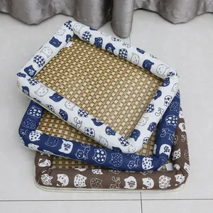 Tapis rafraîchissants d'été pour animaux avec centre en rotin et motifs chats