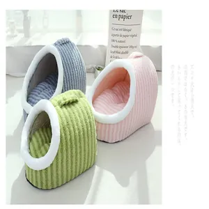 Paniers douillets rayés aux couleurs macaron pour chats et petits chiens vue détaillée