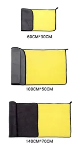 Serviettes en microfibre pour animaux: trois tailles 60x30cm, 100x50cm et 140x70cm.