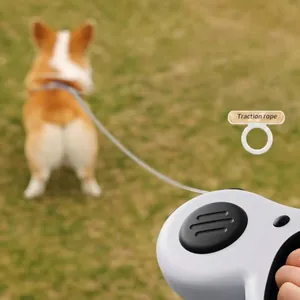 Retractable 5m dog leash with ergonomic white handle and safety lock system