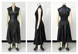 Vista triple de vestido negro sin mangas en cuero sintético con cremallera y cintura elástica