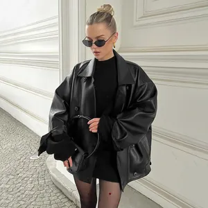 Chaqueta retro de cuero sintético negro de gran tamaño con cuello de solapa para mujer