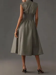Elegante vestido midi retro francés sin mangas de cuero sintético con cintura elástica chic