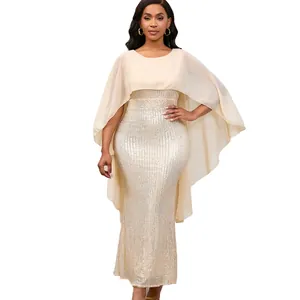 Elegantes champagnerfarbenes Paillettenkleid mit fließendem Chiffon-Cape-Überzug