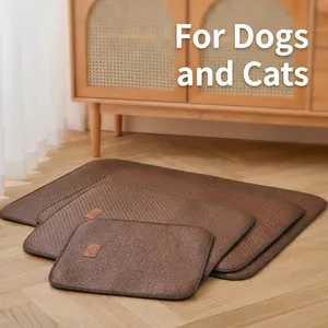 Tapis de refroidissement en rotin de bambou pour animaux de compagnie en plusieurs tailles