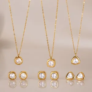 Detailansicht des 18k vergoldeten Schmucksets mit verschiedenen geometrischen CZ-Steinen