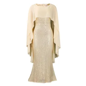 Elegantes champagnerfarbenes Abendkleid mit Pailletten und fließendem Chiffon-Cape.