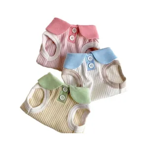Pastellfarbene gestrickte Haustier-Polo-Westen für Katzen und kleine Hunde in drei Farben
