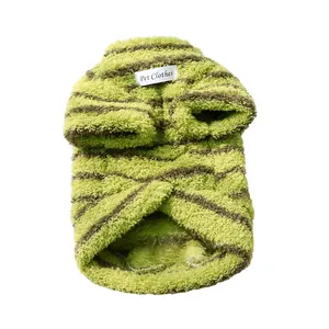 Pull en peluche rayé pour petit chien, chaud pour l'hiver, coloris vert et marron.