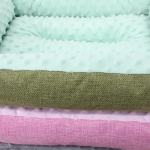 Weiches Minky-Dot-Plüsch-Haustierbett mit Leinentextur, warme Schlafmatte für Hunde und Katzen.