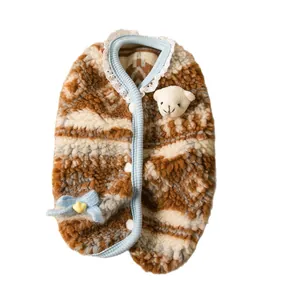 Gilet in pile per animali domestici con simpatico orsetto per cani e gatti in inverno