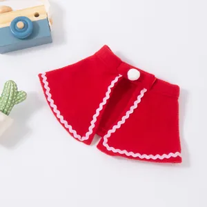 Festliches rotes Haustier Weihnachts-Cape mit weißem Wellenrand für Hunde und Katzen