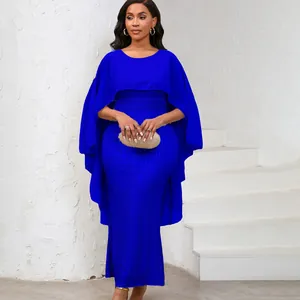 Elegantes königsblaues Pailletten-Maxikleid mit Chiffon-Cape für schicke Abendpartys