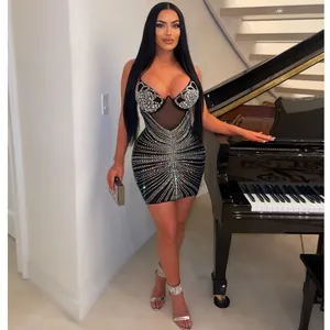 Sexy vestido mini ajustado negro con adornos de pedrería para club nocturno