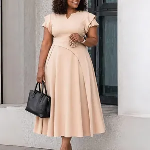 Robe évasée beige élégante avec fleur 3D à la taille et manches volantées