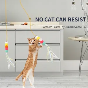 Jouet suspendu élastique pour chat avec balles colorées et clochette