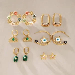 Elegante set de pendientes de acero inoxidable chapado en oro de 18k con ojo griego