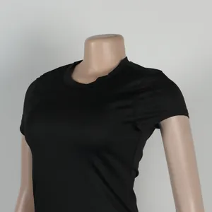 Detailed view of a slim-fit black short-sleeve crew neck T-shirt on a mannequin torso