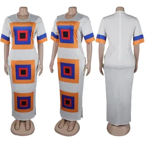 Vistas detalladas desde varios ángulos de este vestido largo con estampado geométrico.