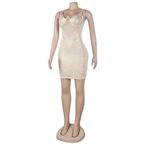 Vestido mini sexy beige con pedrería y tirantes para fiestas y clubes nocturnos