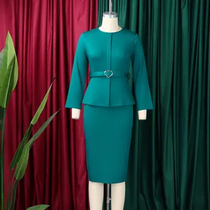 Ensemble jupe crayon élégant vert canard à manches longues avec ceinture à boucle cœur