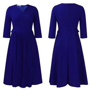 Robe midi plissée bleu roi élégante montrant les vues avant et arrière avec col en V