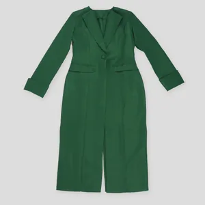 Elegantes dunkelgrünes Blazerkleid mit Reverskragen und tailliertem Design
