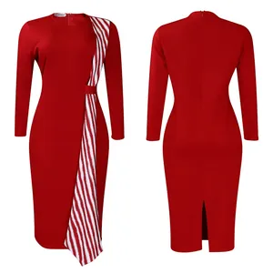 Vue détaillée avant et arrière d'une robe crayon rouge à manches longues avec panneau rayé.
