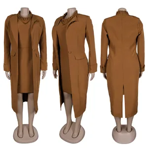 Detailansichten von vorne, von der Seite und von hinten: Kamelfarbener Blazer und Kleider-Set