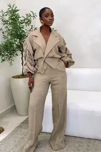 Elegantes khakifarbenes Business-Blazer-Set mit gerafften Ärmeln und weiter Hose