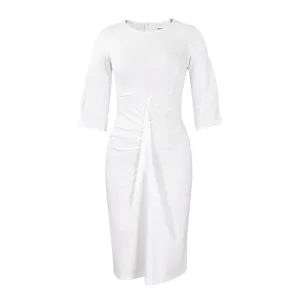 Elegante witte geplooide midi-kokerjurk met driekwart mouwen en een ronde hals voor dames