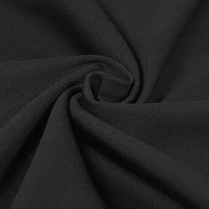 Hochauflösende Nahaufnahme der schwarzen elastischen Strickstofftextur für Jumpsuits
