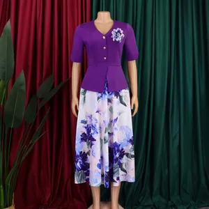 Elegante abito africano a fiori patchwork finto due pezzi con scollo a V e maniche corte