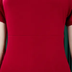 Primo piano del tessuto strutturato rosso e della vita di un abito elegante